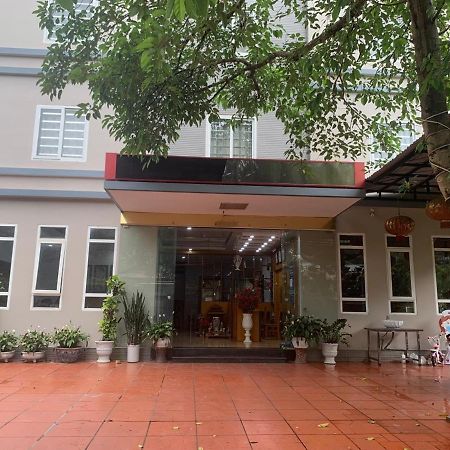 Khach San Phuong Thuy Hotel Yen Bai Exterior foto